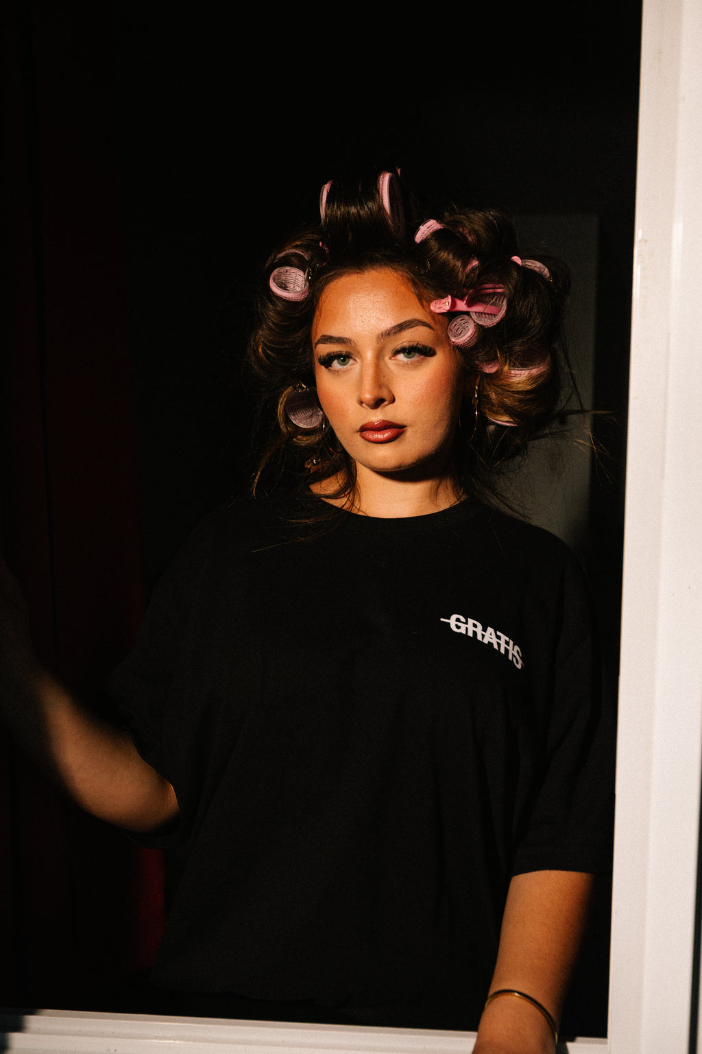 GRATIS "LA VIE GRATIS" BLACK T-SHIRT